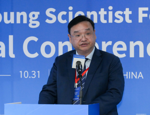 The "2024 Asian Young Scientist Fellowship (AYSF) Annual Conference” was held at The University of Hong Kong. Professor Xiaobo YIN, Professor of Department of Mechanical Engineering and Associate Vice President of The University of Hong Kong, delivered the opening remarks. (Photo provided by the Future Science Prize)