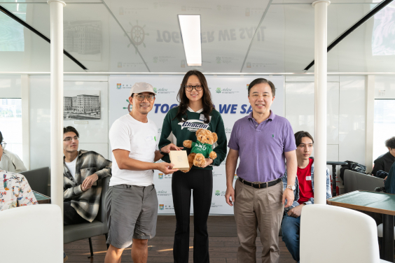 student swimmer Cindy Cheung Sum-yuet